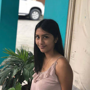 Meet your Posher, Fernanda isabel